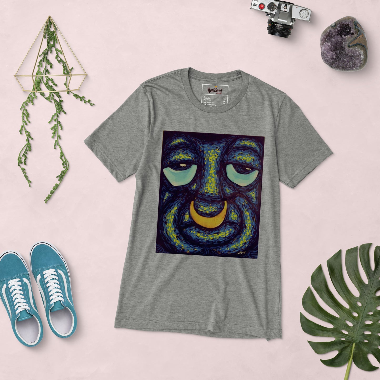 LionHead Apparel NOMO art "BigFace" Short sleeve t-shirt