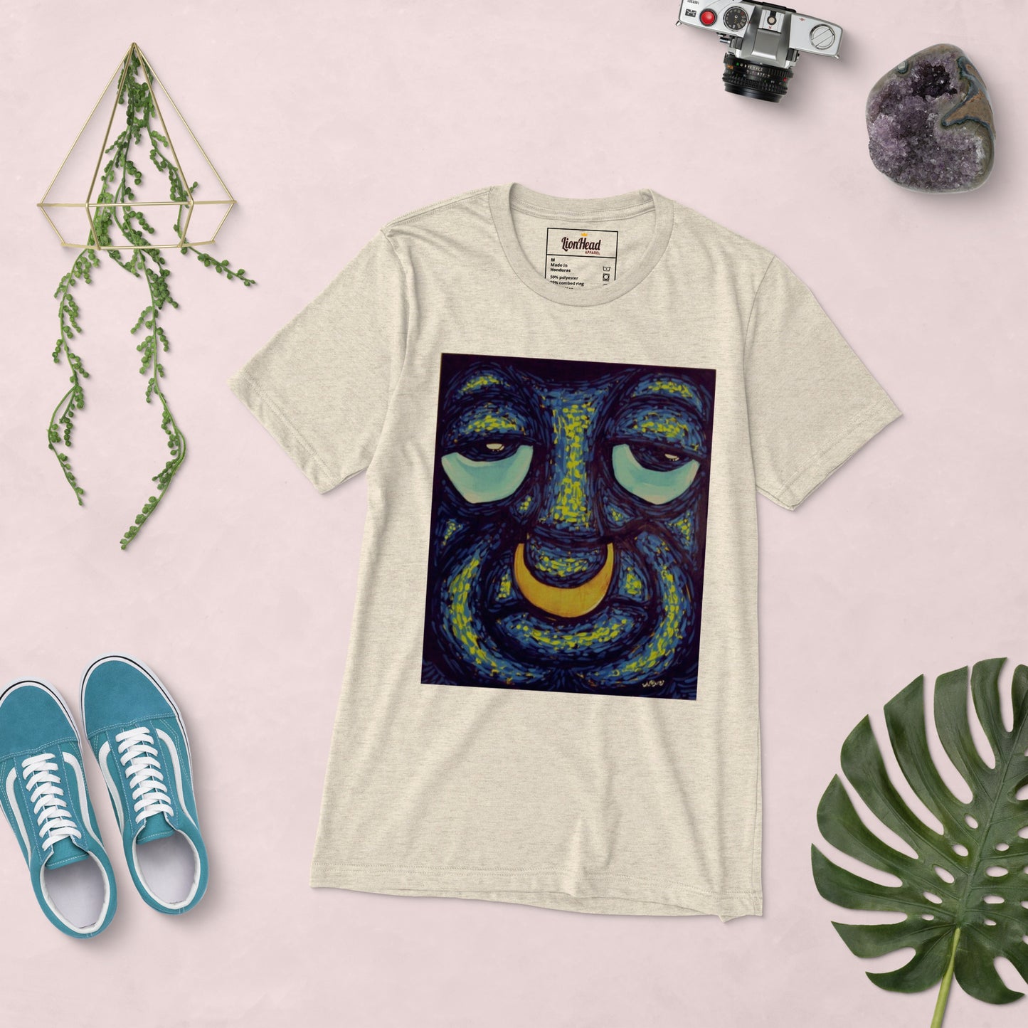 LionHead Apparel NOMO art "BigFace" Short sleeve t-shirt